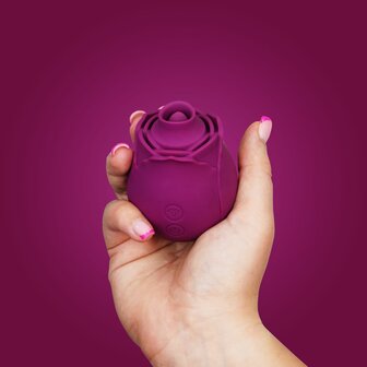 Skins Rose Buddies - The Rose Flutterz Vibrator - Wijnrood